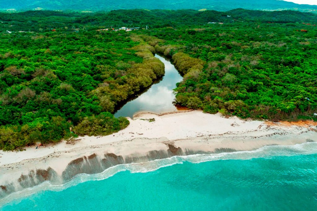 Casa WildMex – Living at the Heart of Surf, Nature, and Community 1 lalancha